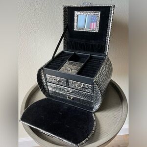 TUSCAN DESIGNS Jewelry Travel Box